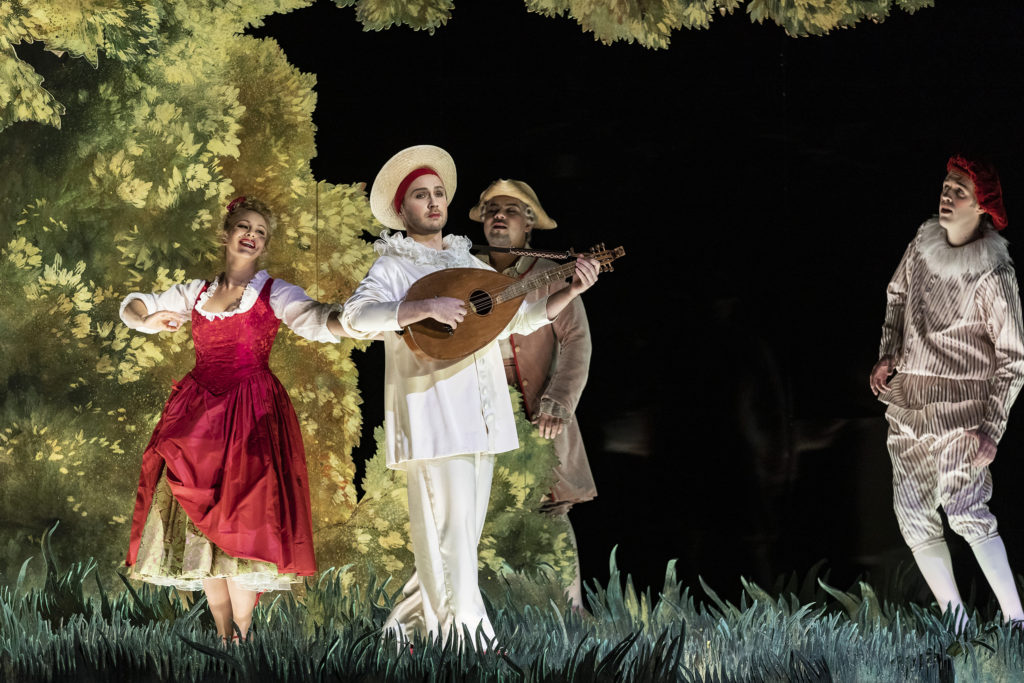 Freude fürs Ohr, Ärger fürs Auge – Christian Thielemann dirigiert „Ariadne auf Naxos“ in der Dresdener Semperoper