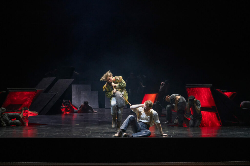 „Schwanda, der Dudelsackpfeifer“ an der Komischen Oper Berlin: Zu dieser Musik tanzt sogar der Teufel