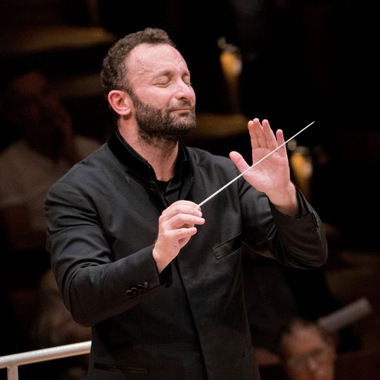 Petrenko bettet markante Moderne in Romantik und Spätromantik ein