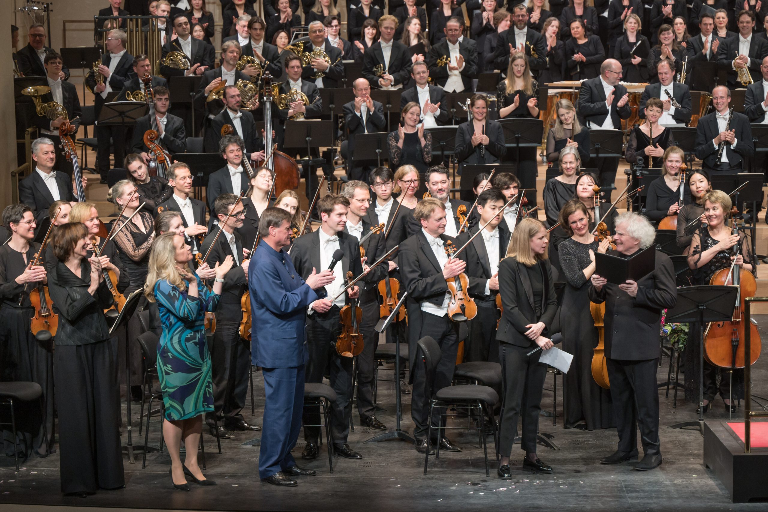 Sir Simon Rattle huldigt Gustav Mahler und wird Ehrendirigent der Staatskapelle Berlin